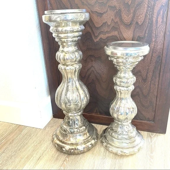 Two silver vintage style candlesticks - Picture 10 of 16